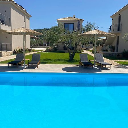Three Charites Resort Gialova Buitenkant foto