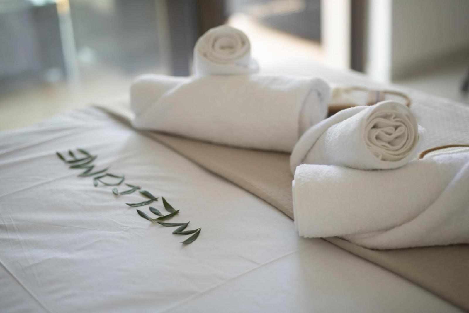 Three Charites Resort Gialova Buitenkant foto