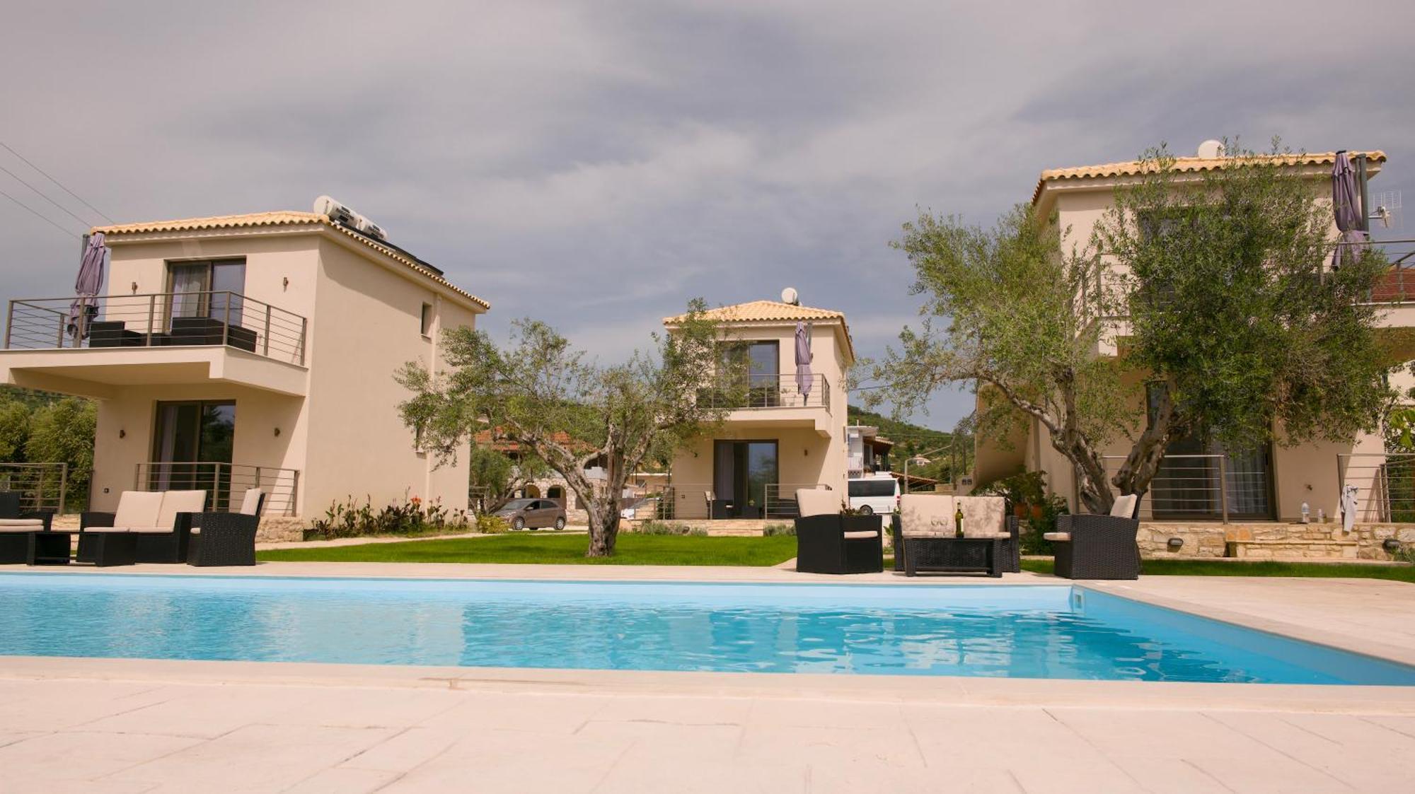 Three Charites Resort Gialova Buitenkant foto