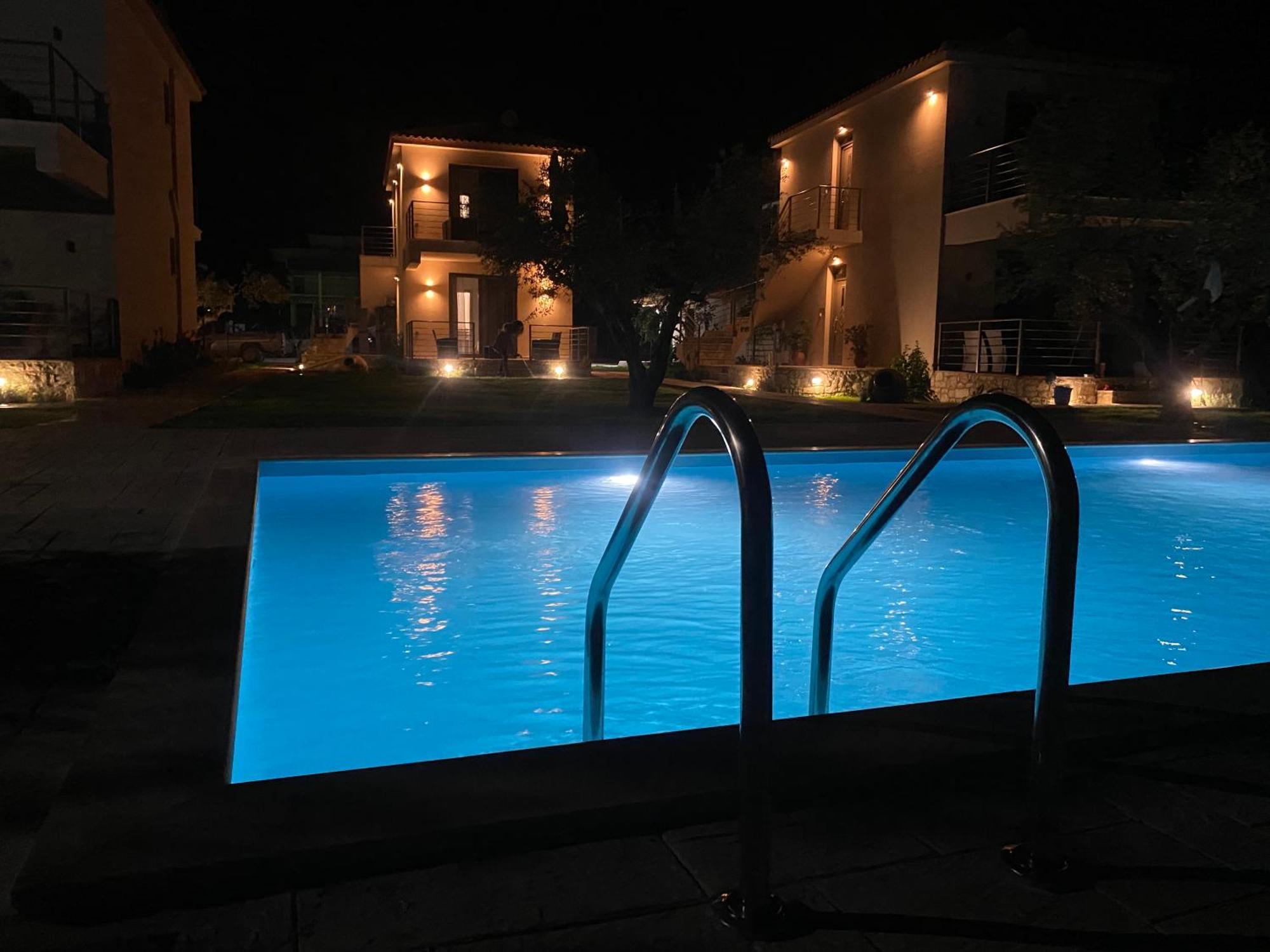 Three Charites Resort Gialova Buitenkant foto